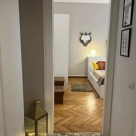 Apartment Collection: Santa Marta Milan